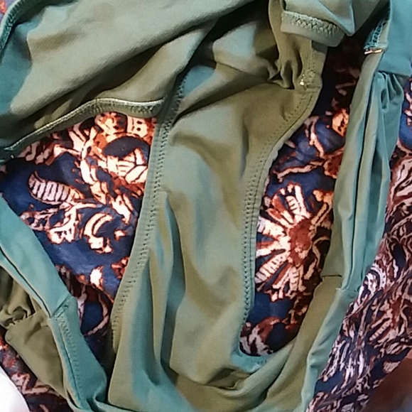 Leilani tankini set - Picture 3 of 8